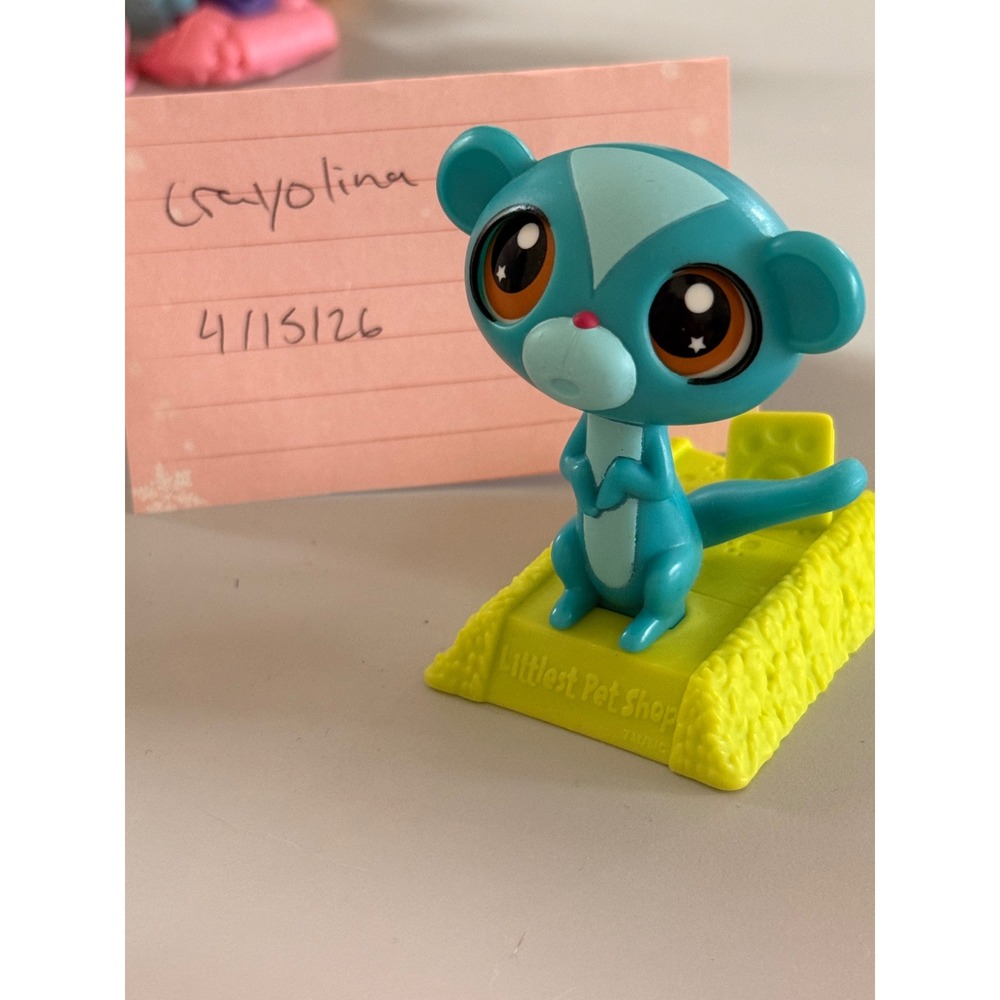 Littlest Pet Shop Teal Sugar Glider‎ Lemur Figure with Green Base